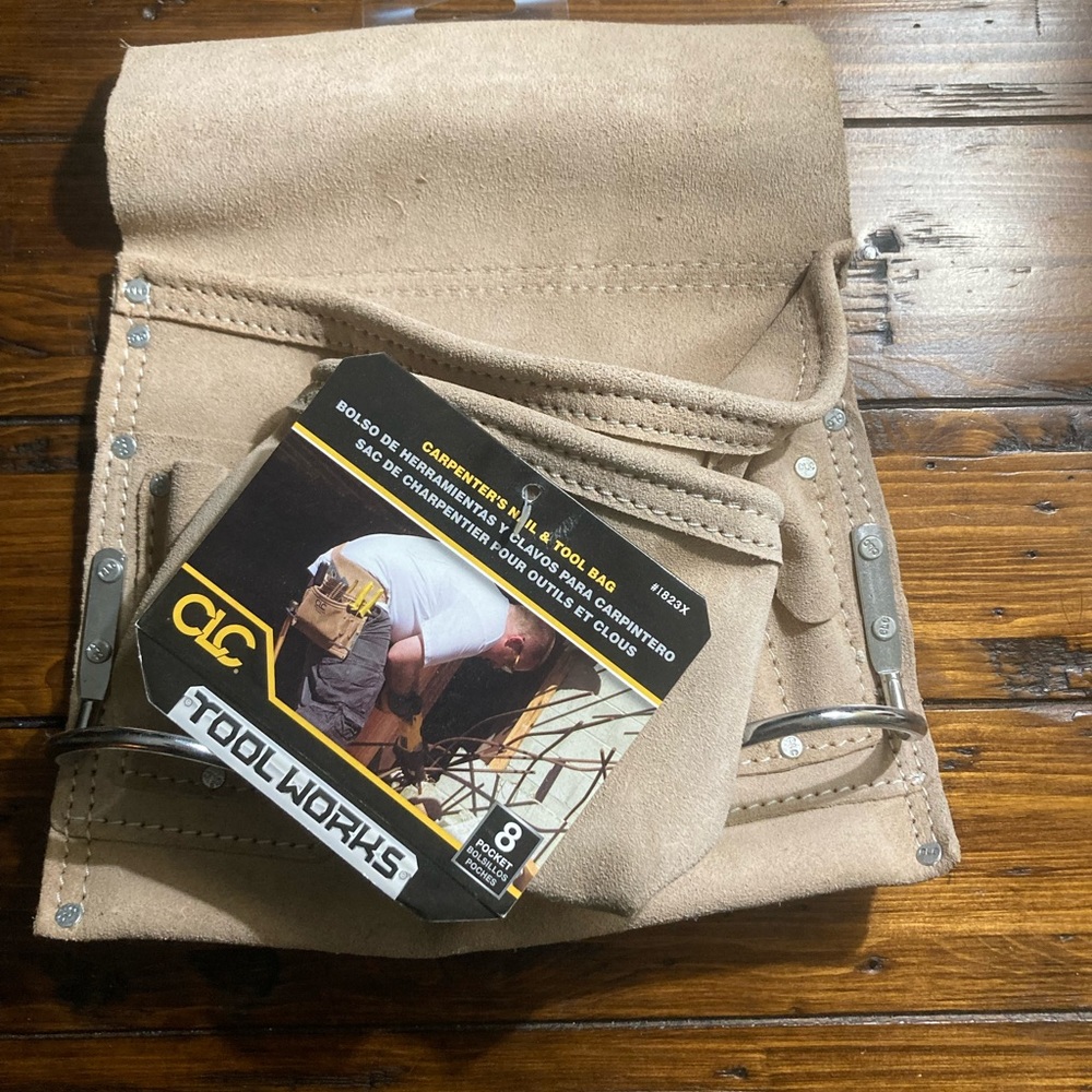 NWT Carpenter Tool Bag